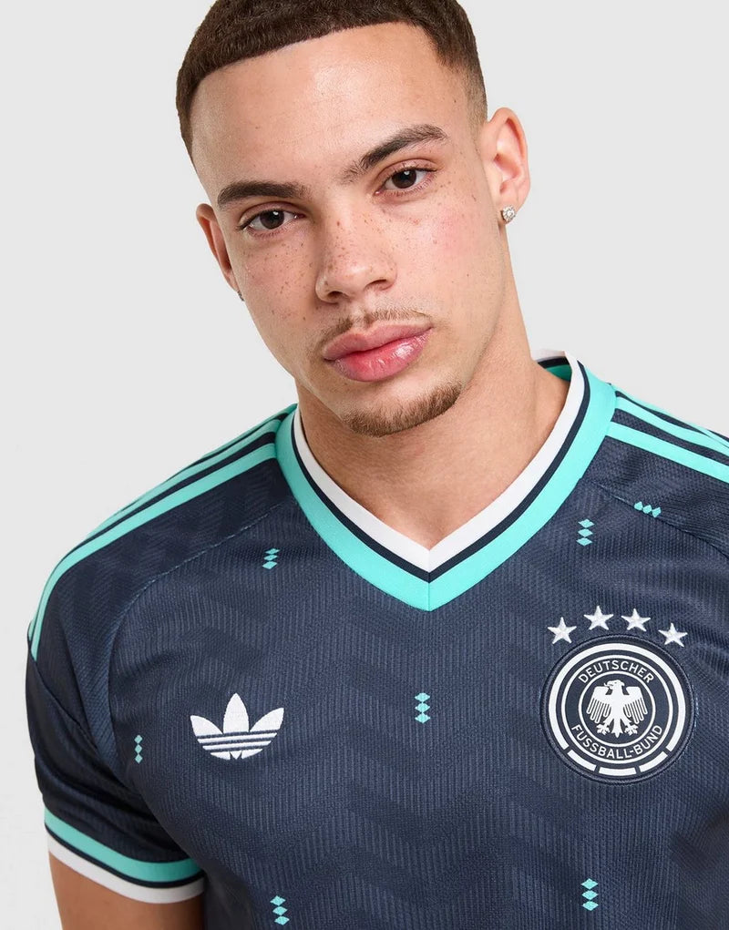 Deutschland WM 2026 Auswärtstrikot
